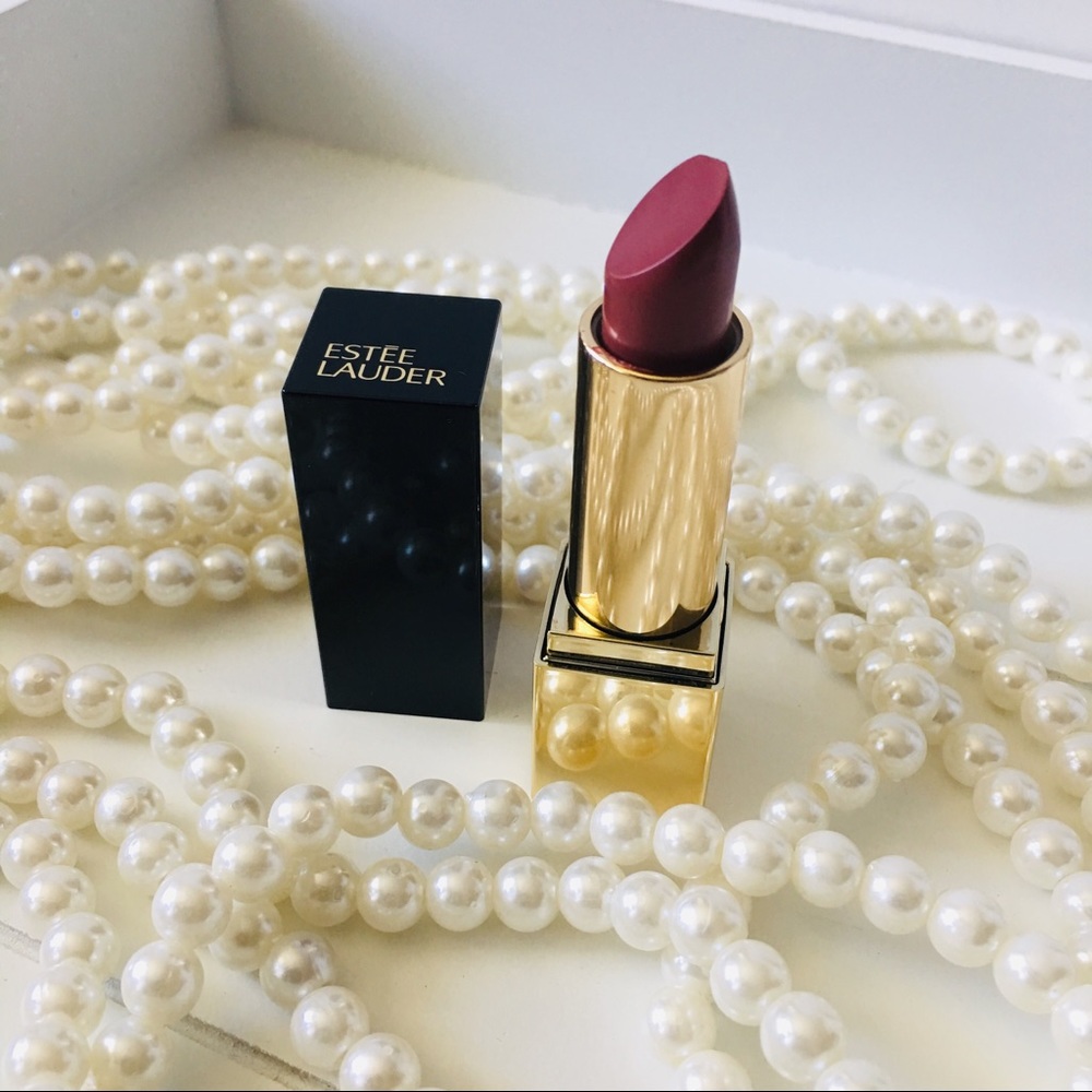 Pure Color Envy Hi-Lustre Light Sculpting Lipstick
